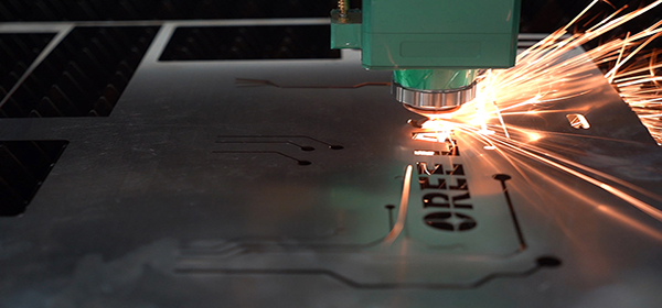 La machine de découpe laser permet la transformation du traitement des métaux et la mise à niveau vers la voie rapide